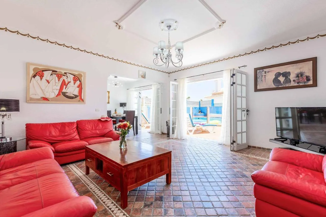 Villa Lory Callao Salvaje