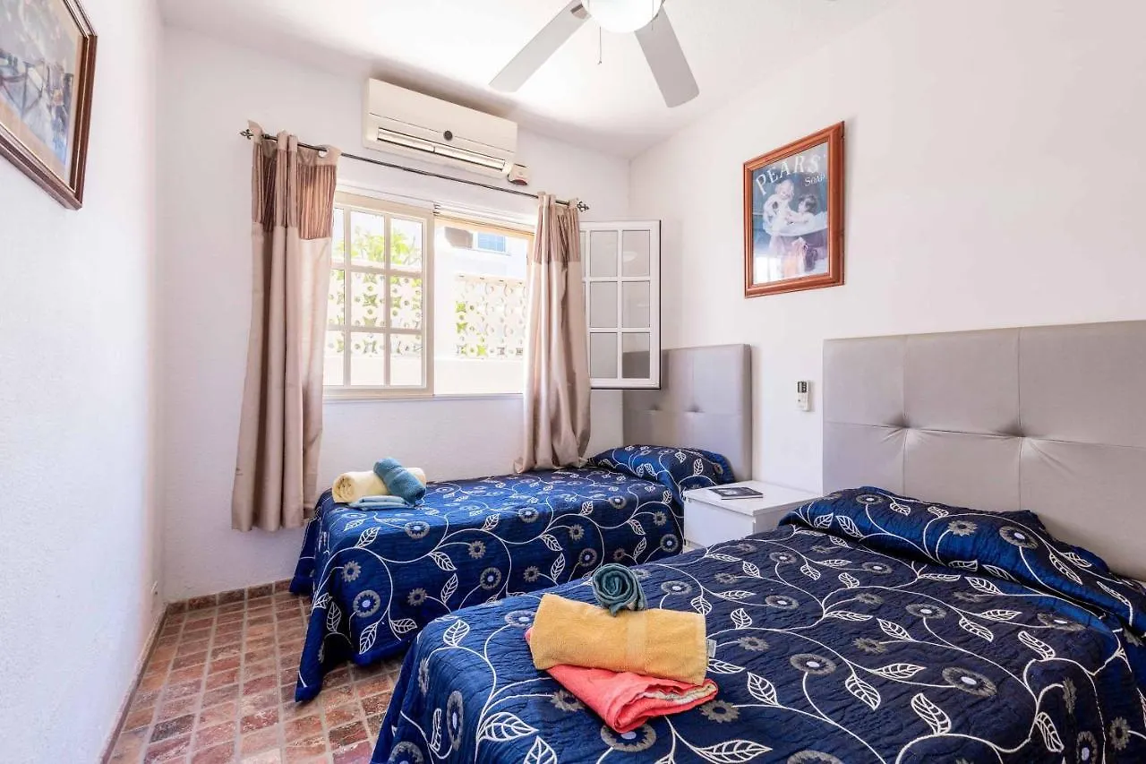 Villa Lory Callao Salvaje 0*,